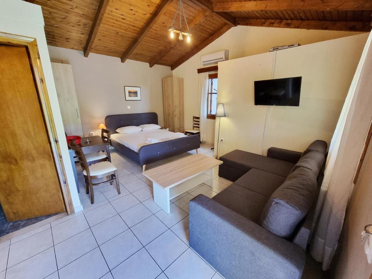 Alexaria Holidays Apartments Frínion Exterior photo